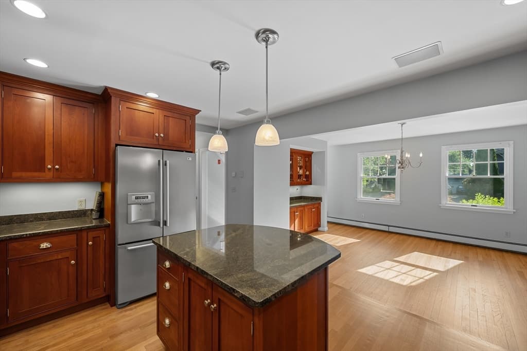 17 Stone Ave, Shrewsbury MA 01545 photo 4