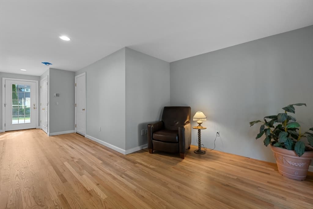 17 Stone Ave, Shrewsbury MA 01545 photo 8