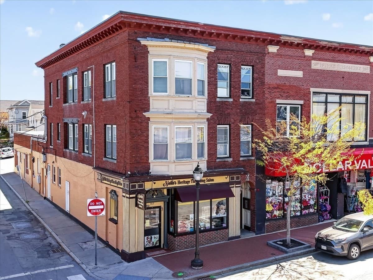 Business Opportunity at 362 Moody, Waltham MA 02453, photo 2 of 34