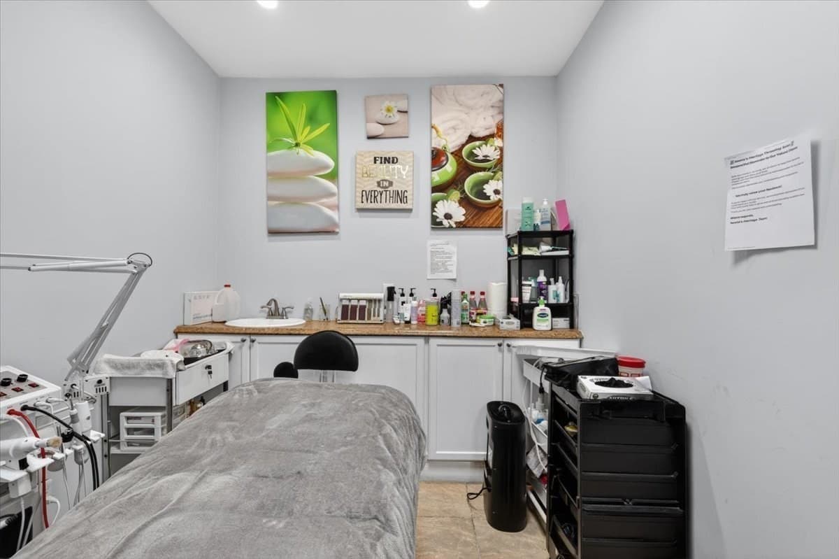 Business Opportunity at 362 Moody, Waltham MA 02453, photo 26 of 34