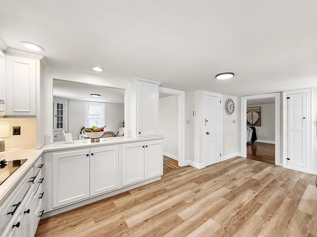 Single Family Residence at 59 Greenfield Ln, Scituate MA 02066, photo 15 of 35