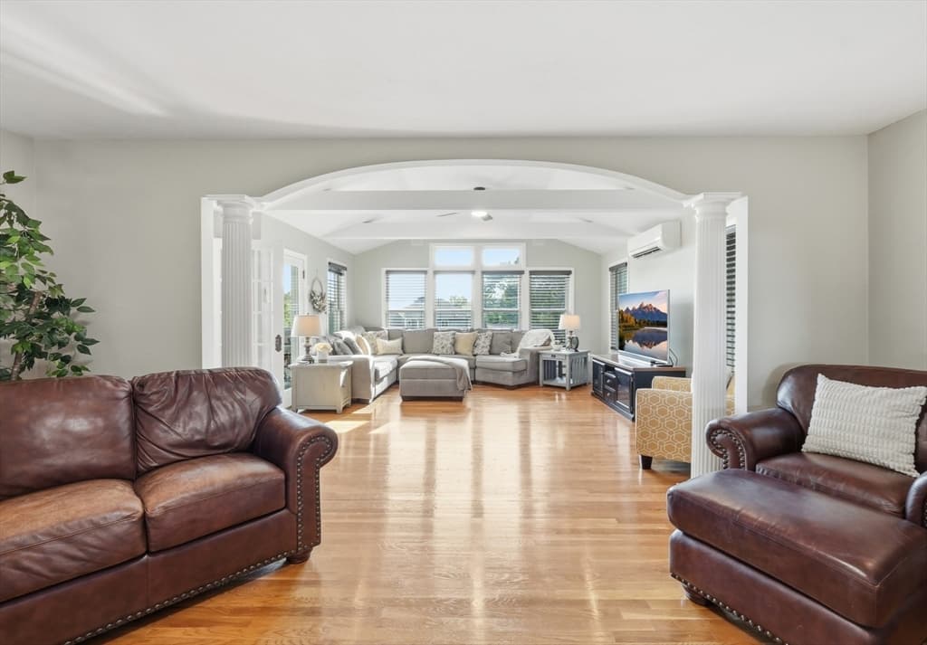 Single Family Residence at 45 Boylston Circle, Shrewsbury MA 01545, photo 9 of 42
