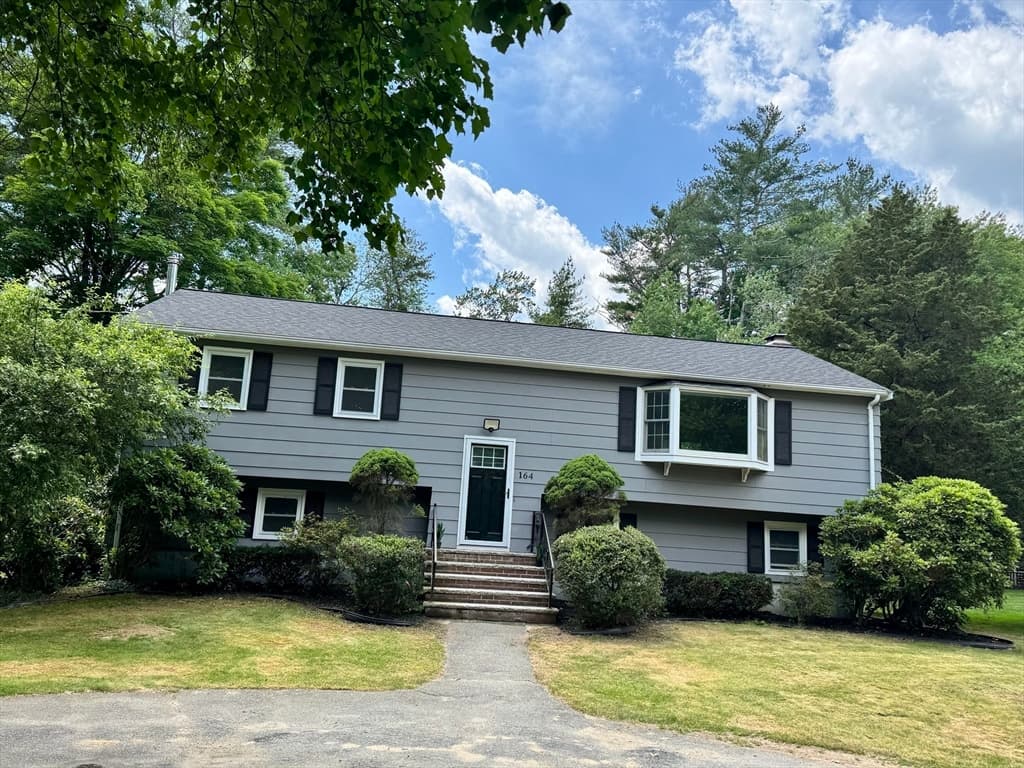 164 Hall St, Raynham MA 02767 photo 2