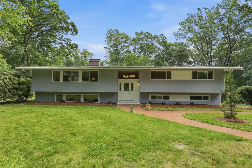 430 Heald Rd, Carlisle MA 01741 photo 2