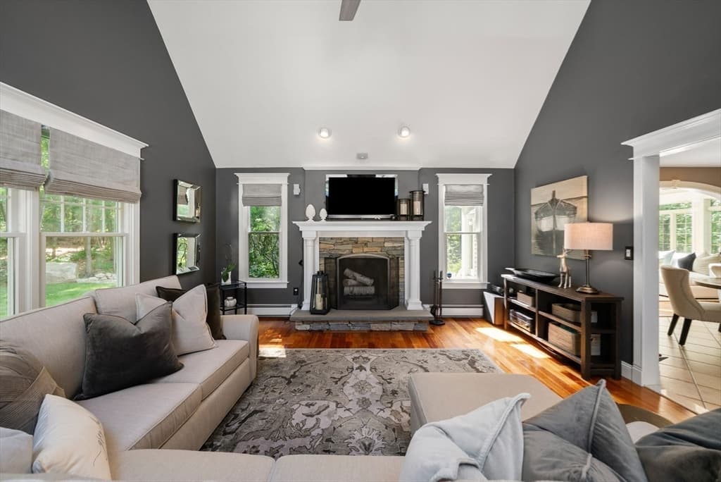 23 Longwood Dr, Hopkinton MA 01748 photo 11