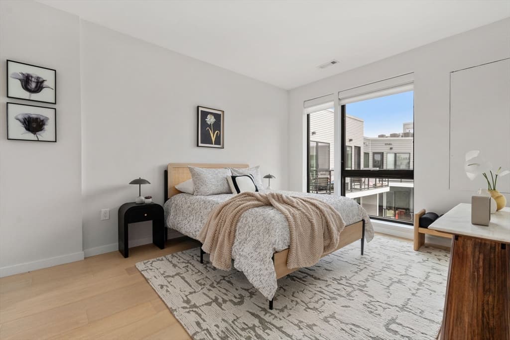Condominium at 45 West Third # 514, Boston MA 02127, photo 7 of 23