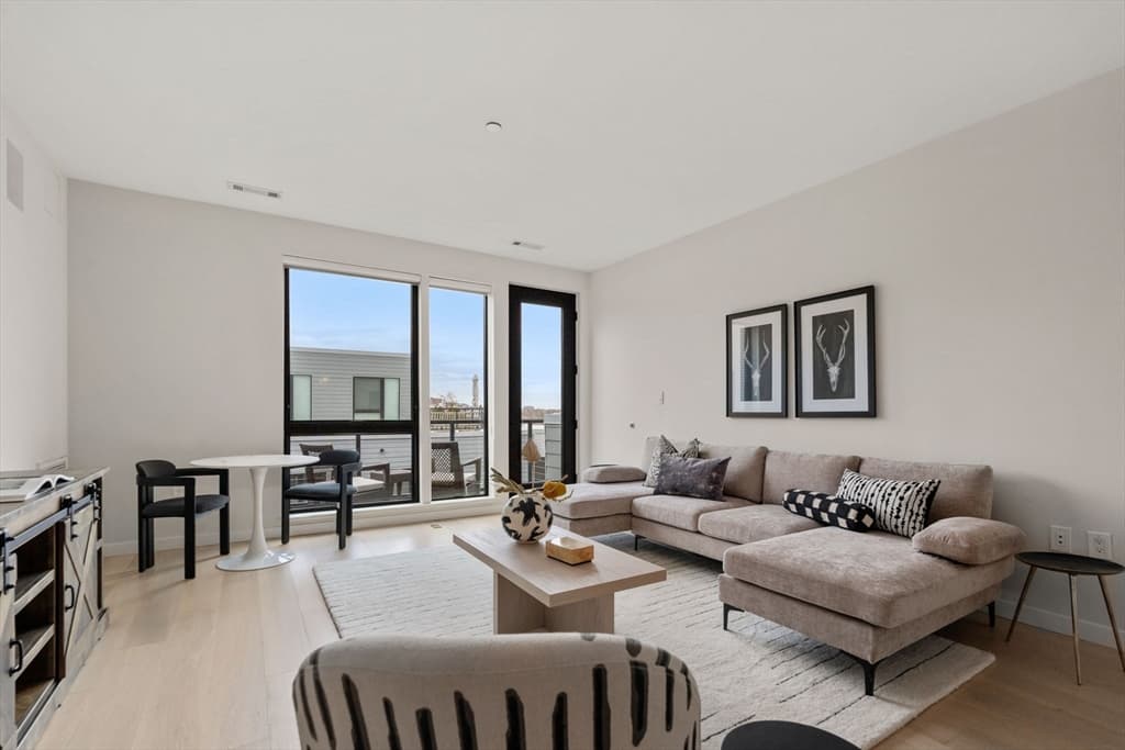 45 West Third # 514, Boston MA 02127
