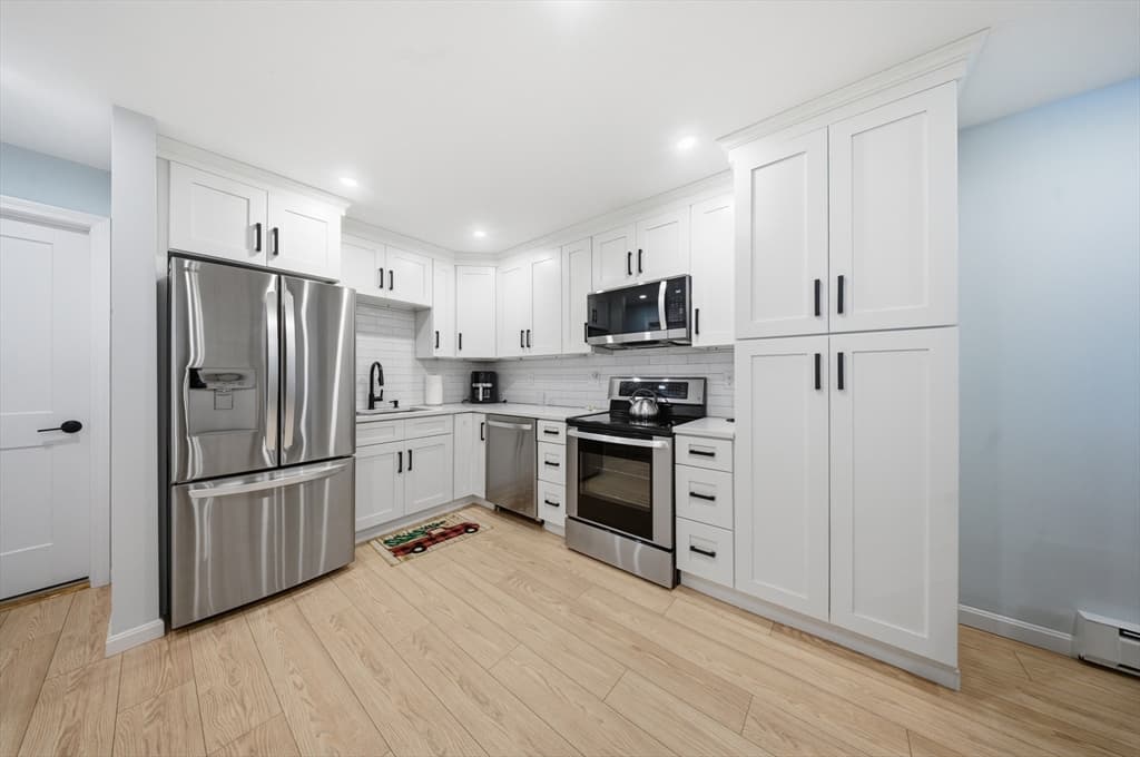 Condominium at 9 Weld St # 19, Framingham MA 01702, photo 2 of 28