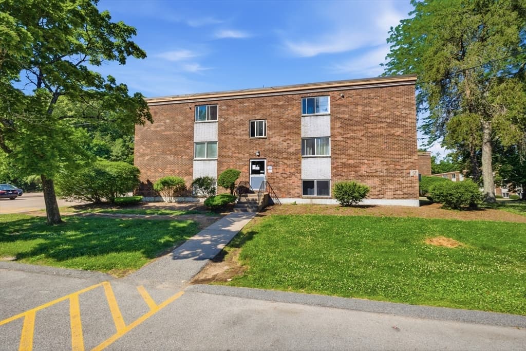Condominium at 9 Weld St # 19, Framingham MA 01702, photo 22 of 28