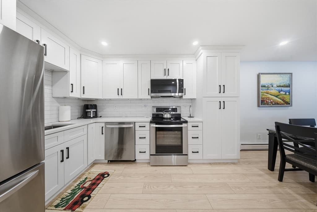 Condominium at 9 Weld St # 19, Framingham MA 01702, photo 9 of 28