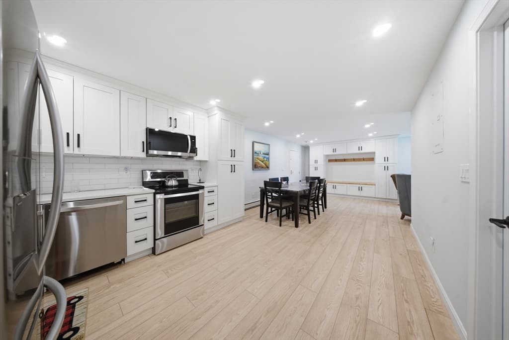 Condominium at 9 Weld St # 19, Framingham MA 01702, photo 11 of 28