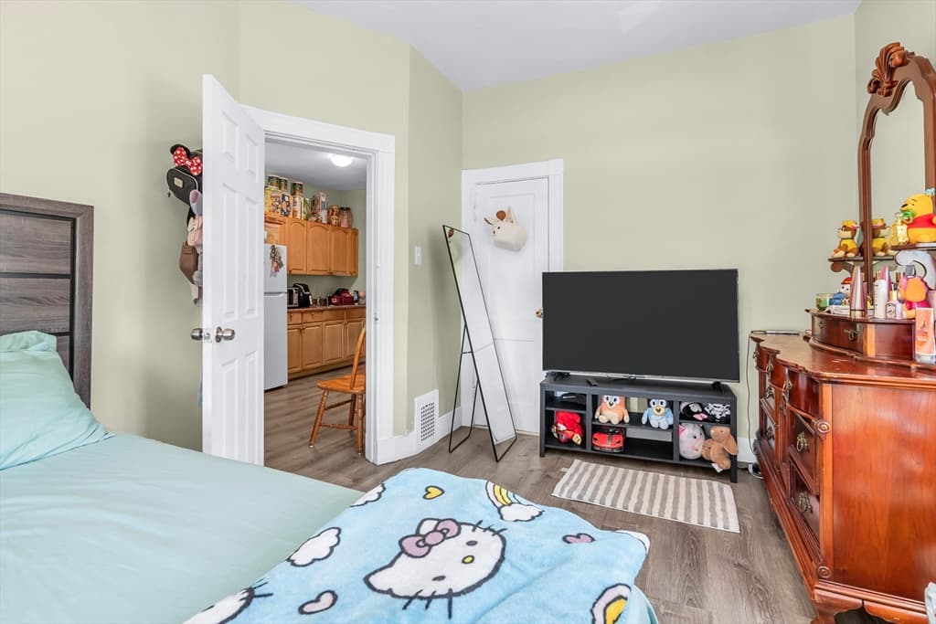 3 Family at 180 Chestnut Street, Chelsea MA 02150, Chelsea, photo 32 of 36