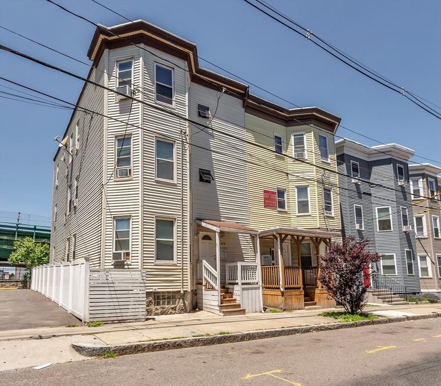 180 Chestnut Street, Chelsea MA 02150