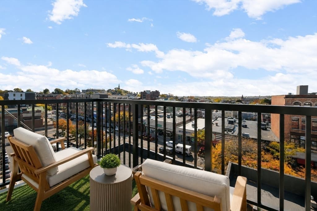 Condominium at 420 W Broadway, Boston MA 02127, Boston, photo 4 of 13