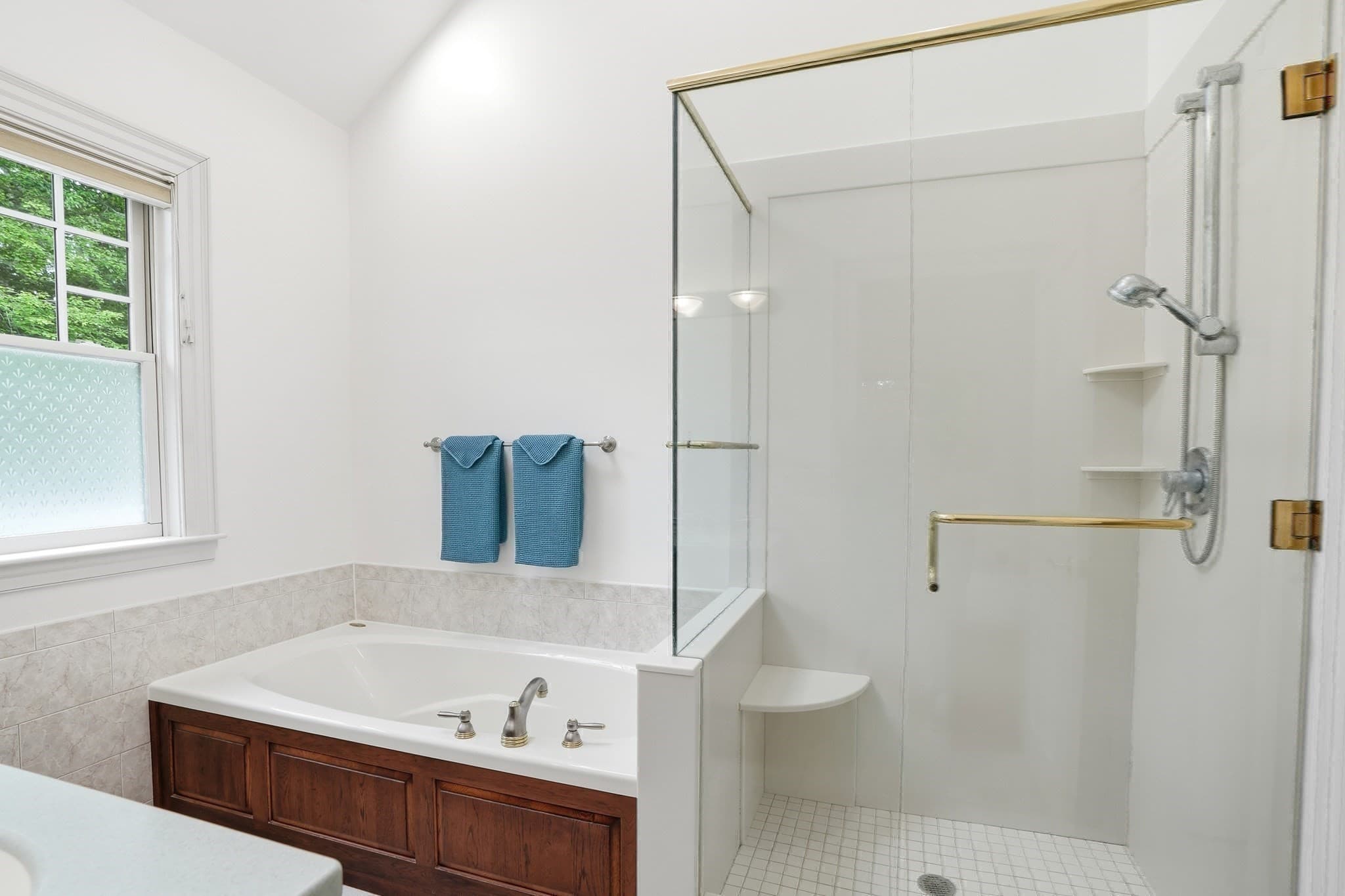 Single Family Residence at 72 Indian Cove Rd, Marion MA 02738, Marion, photo 15 of 40