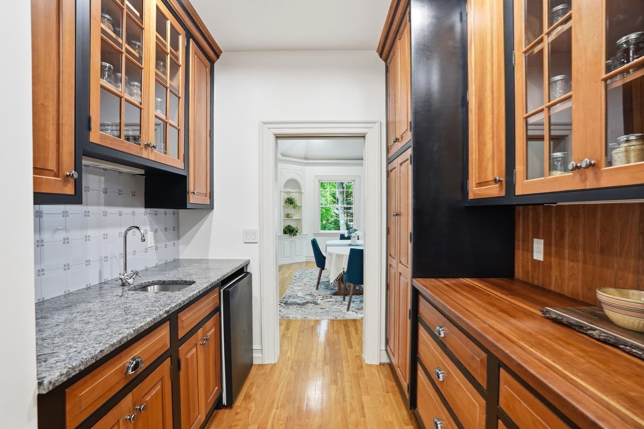 Single Family Residence at 72 Indian Cove Rd, Marion MA 02738, Marion, photo 21 of 40