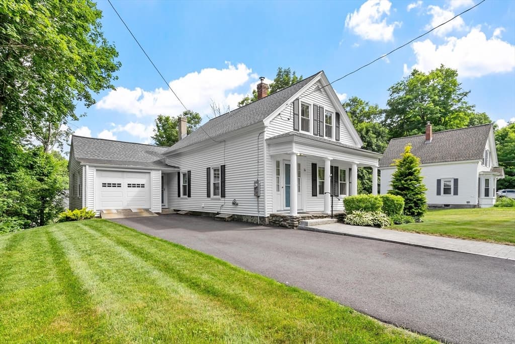 16 Chapel St, Ashburnham MA 01430 photo 2