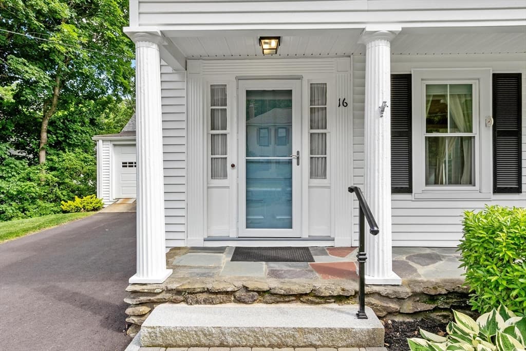 16 Chapel St, Ashburnham MA 01430 photo 3
