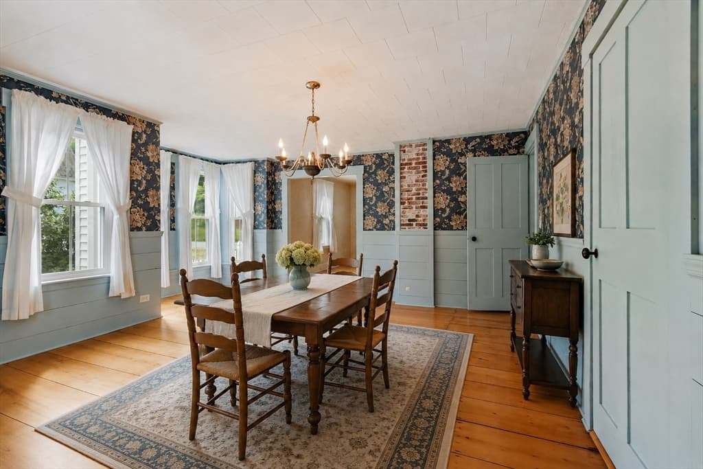 16 Chapel St, Ashburnham MA 01430 photo 5