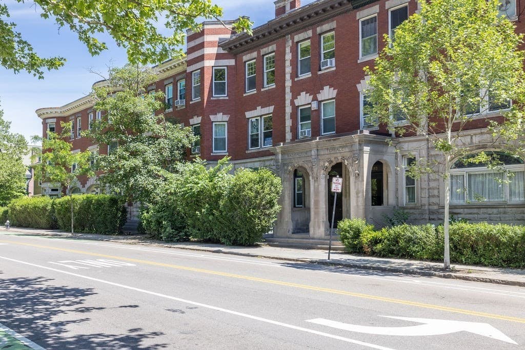 485 Washington St # 3, Brookline MA 02446 photo 16