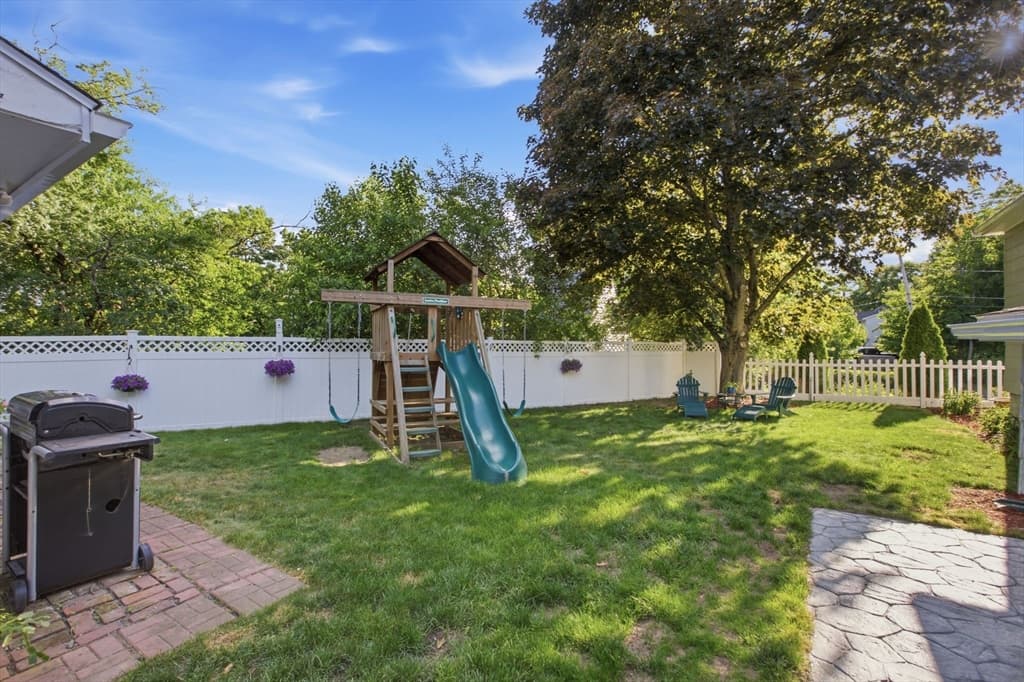 79 Orange Street, Reading MA 01867 photo 36