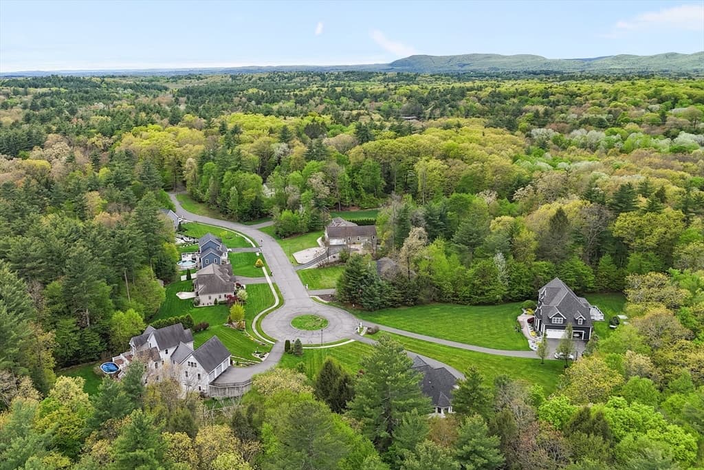 3 Trout Lily Lane, Granby MA 01033