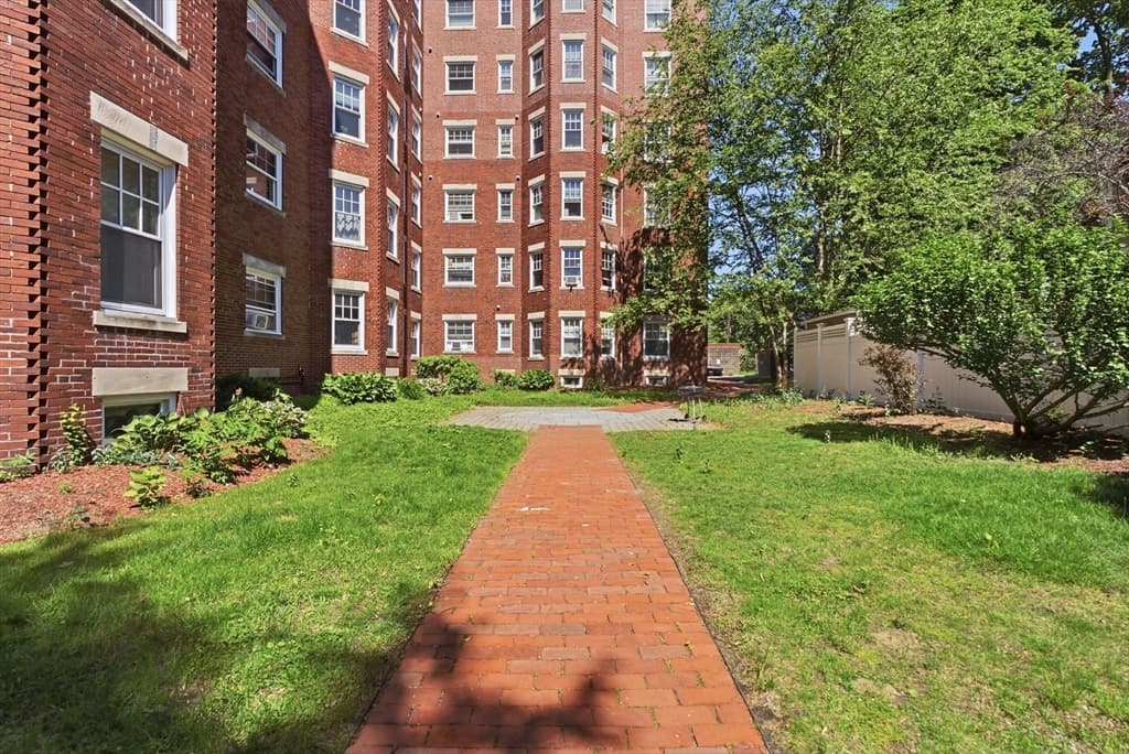 Condominium at 55 Magazine Street # 21, Cambridge MA 02139, photo 2 of 23