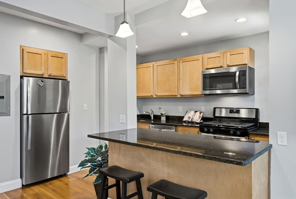 Condominium at 55 Magazine Street # 21, Cambridge MA 02139, photo 4 of 23