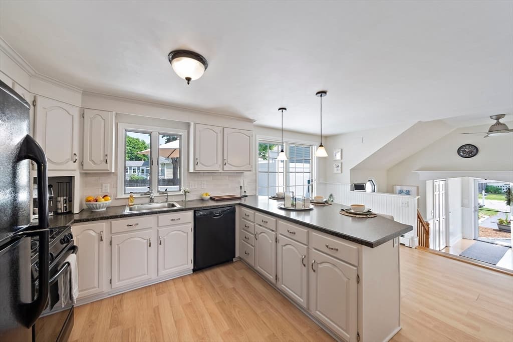 Condominium at 37 Davis St # 2, Mansfield MA 02048, photo 2 of 42