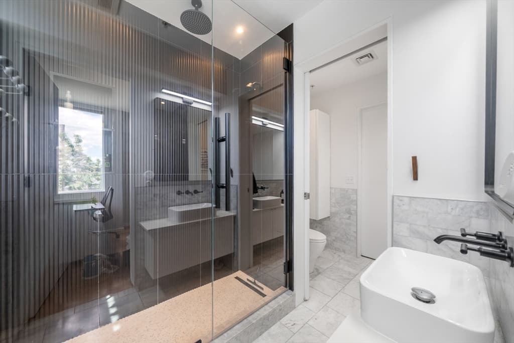 Condominium at 3 Dorchester # 3J, Boston MA 02127, Boston, photo 23 of 36