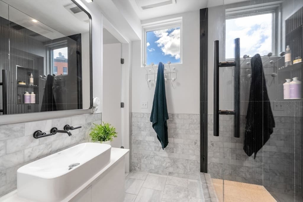 Condominium at 3 Dorchester # 3J, Boston MA 02127, Boston, photo 24 of 36