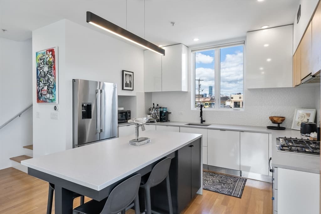 Condominium at 3 Dorchester # 3J, Boston MA 02127, Boston, photo 10 of 36