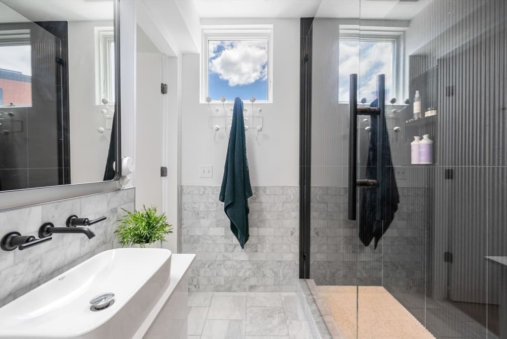 Condominium at 3 Dorchester # 3J, Boston MA 02127, Boston, photo 25 of 36