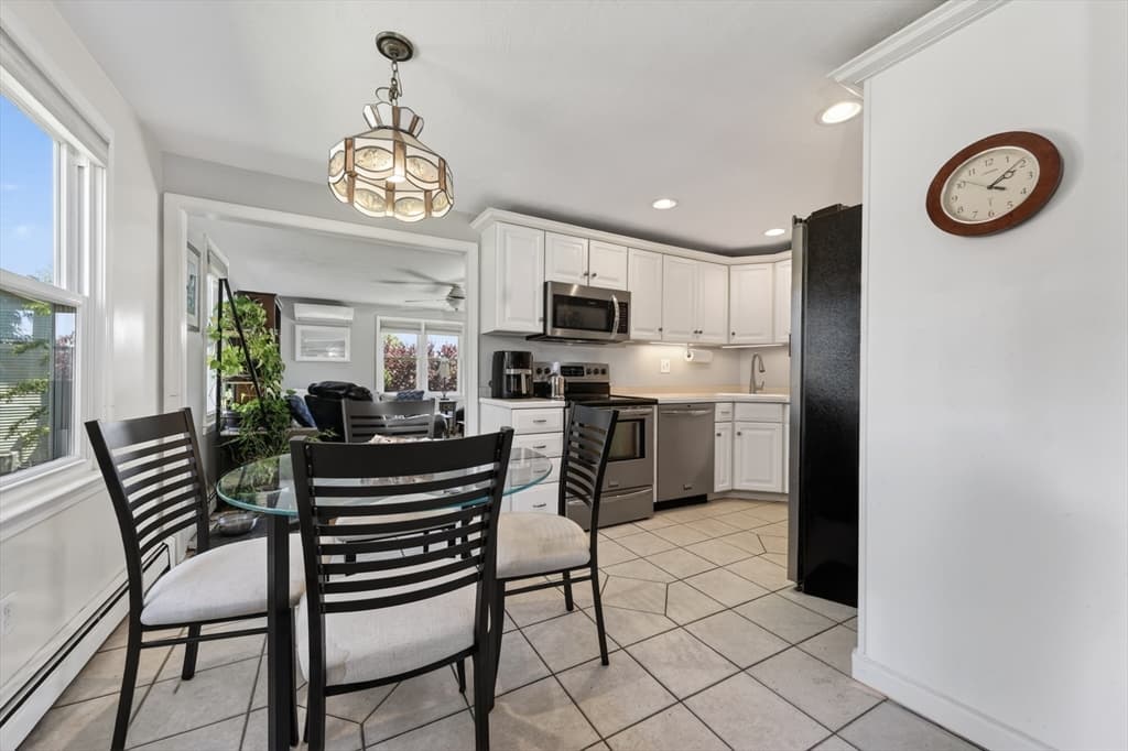 8 Standish Avenue, Hull MA 02045 photo 5