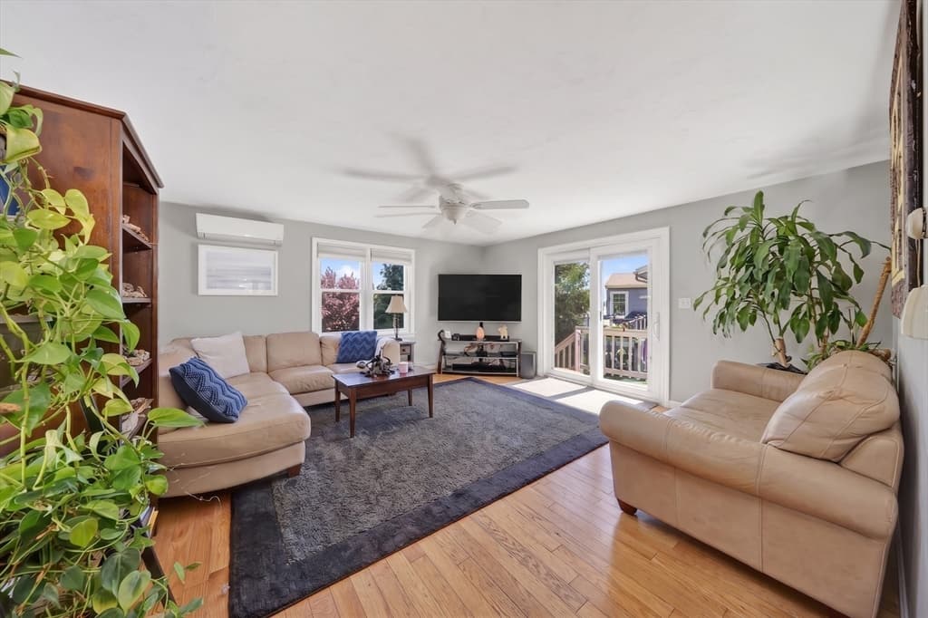 8 Standish Avenue, Hull MA 02045 photo 9