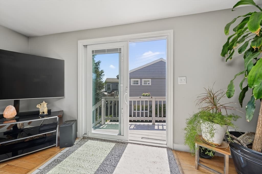 8 Standish Avenue, Hull MA 02045 photo 10