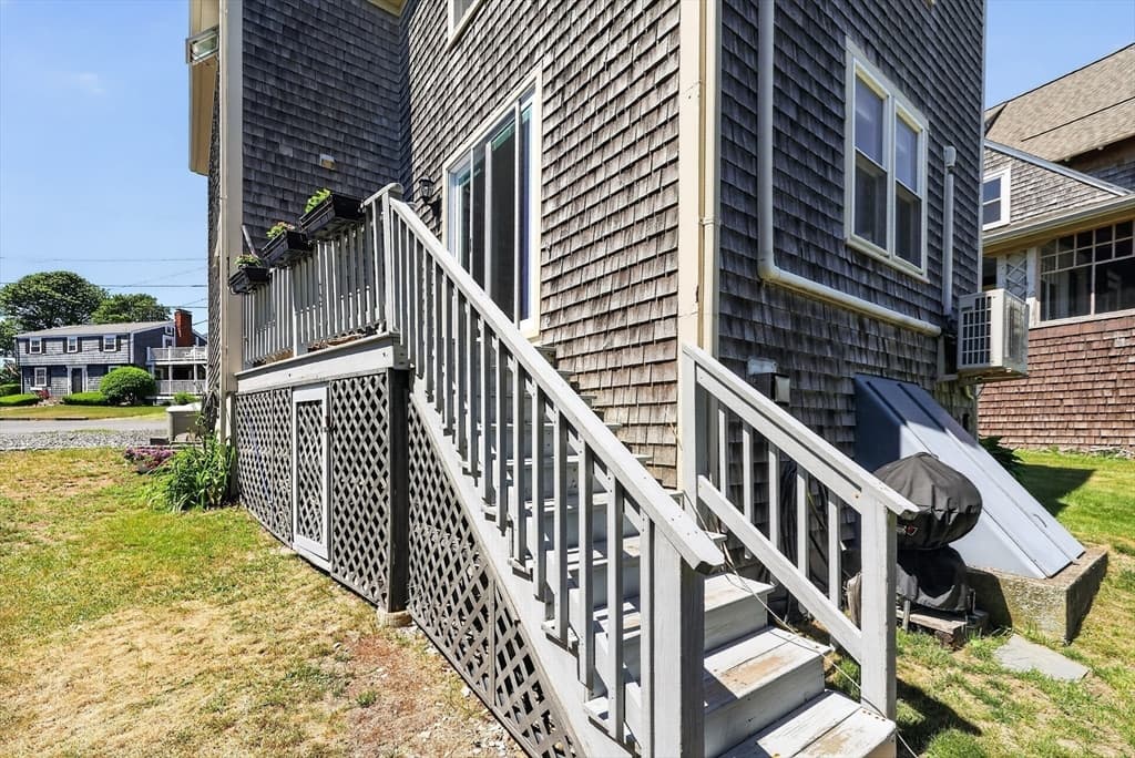 8 Standish Avenue, Hull MA 02045 photo 18