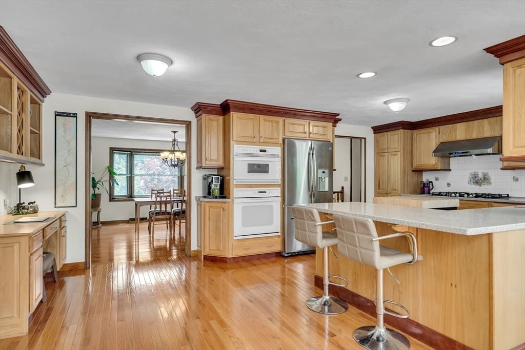 Single Family Residence at 2 Sandspur Lane, North Reading MA 01864, North Reading, photo 7 of 39