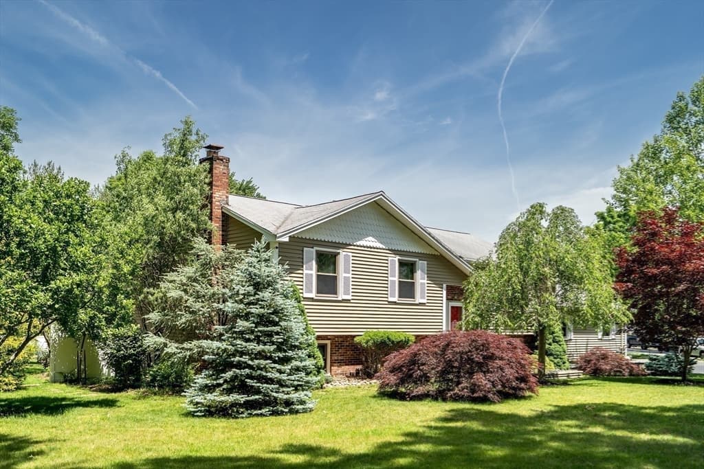 Single Family Residence at 2 Sandspur Lane, North Reading MA 01864, North Reading, photo 34 of 39