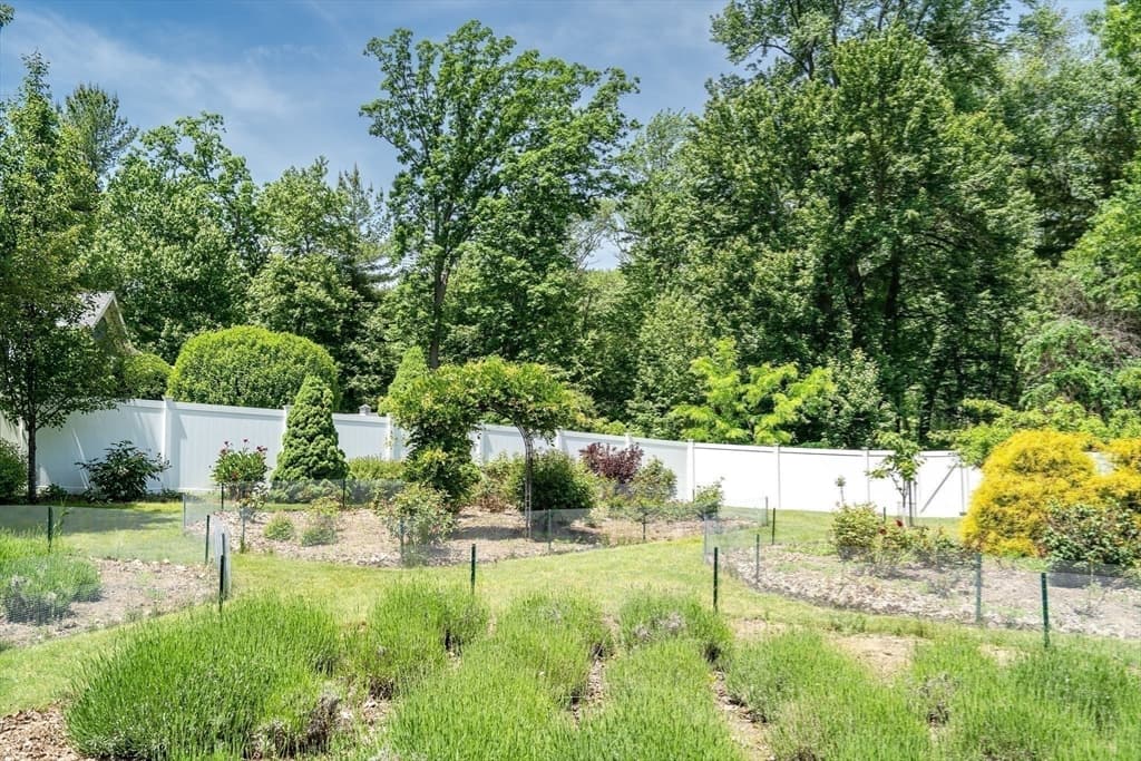 Single Family Residence at 2 Sandspur Lane, North Reading MA 01864, North Reading, photo 31 of 39