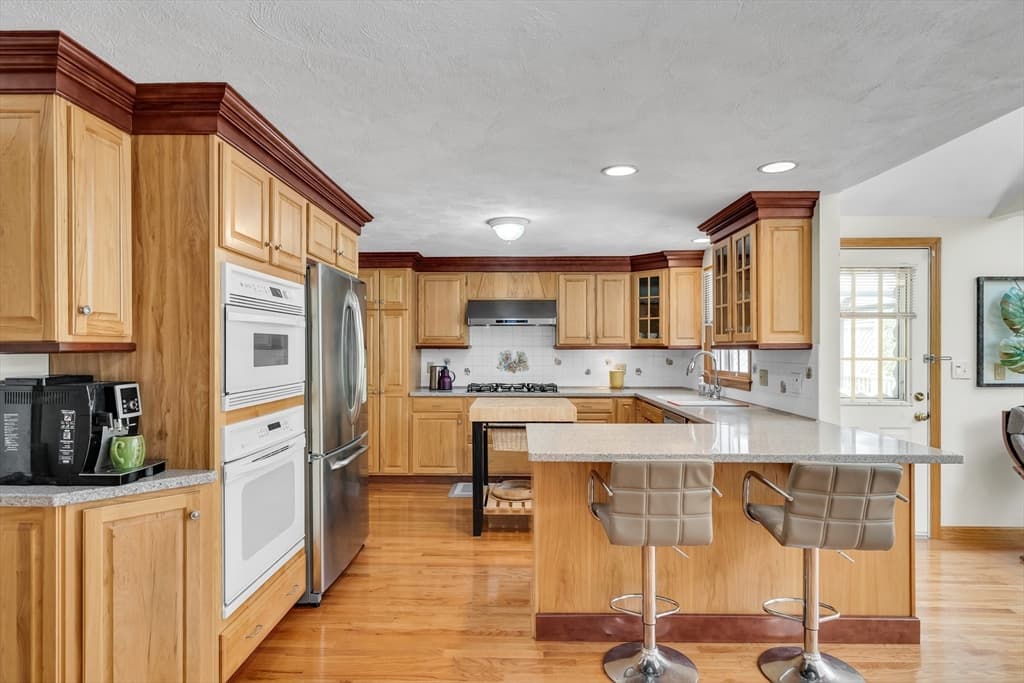 Single Family Residence at 2 Sandspur Lane, North Reading MA 01864, North Reading, photo 4 of 39