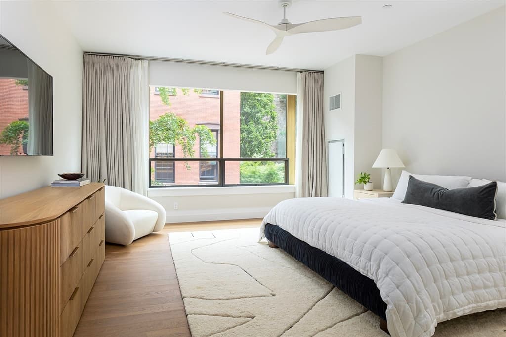 Condominium at 45 Temple St # 103, Boston MA 02114, photo 5 of 16