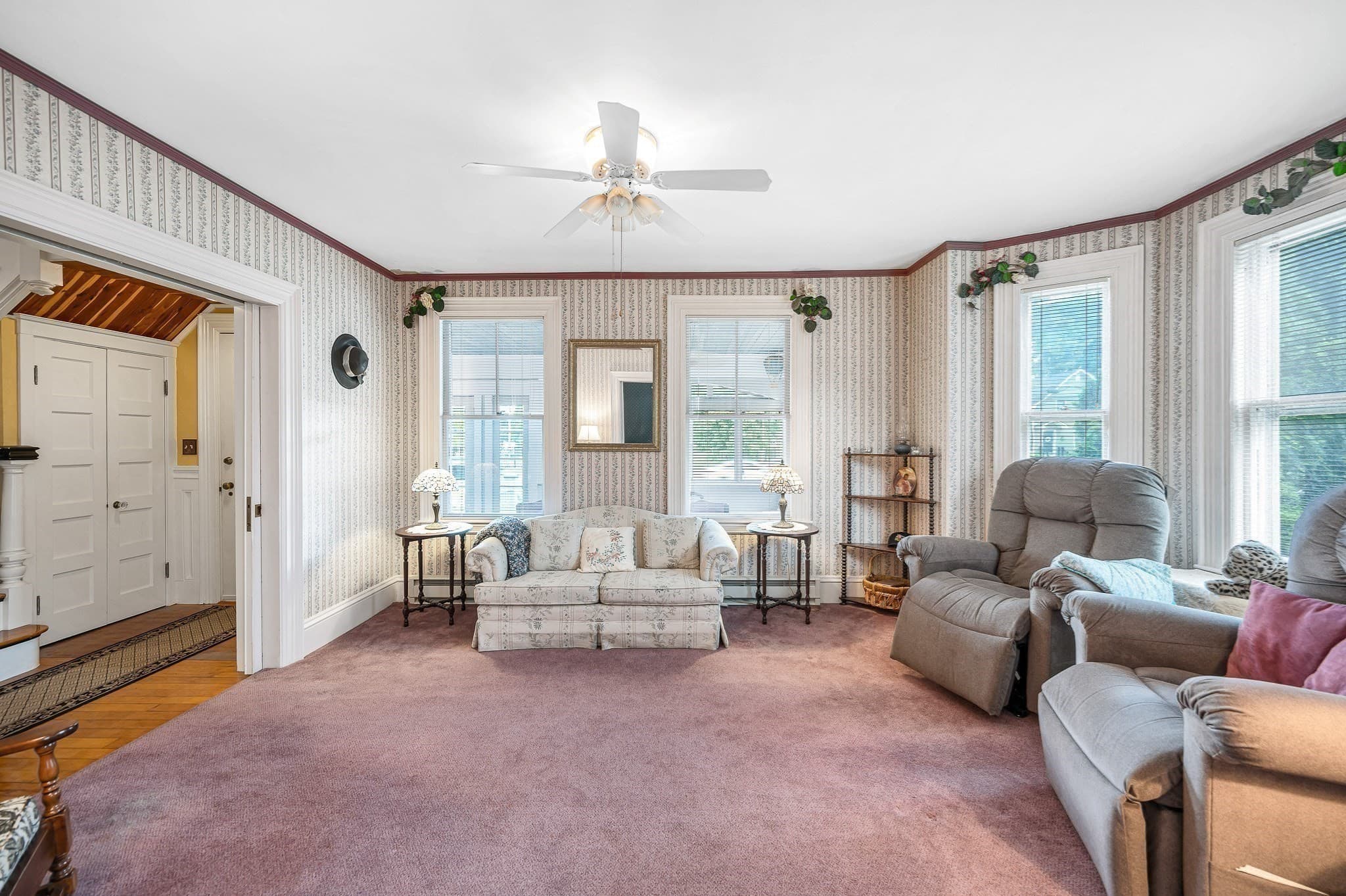 Single Family Residence at 316 Middlesex Ave, Wilmington MA 01887, photo 12 of 39
