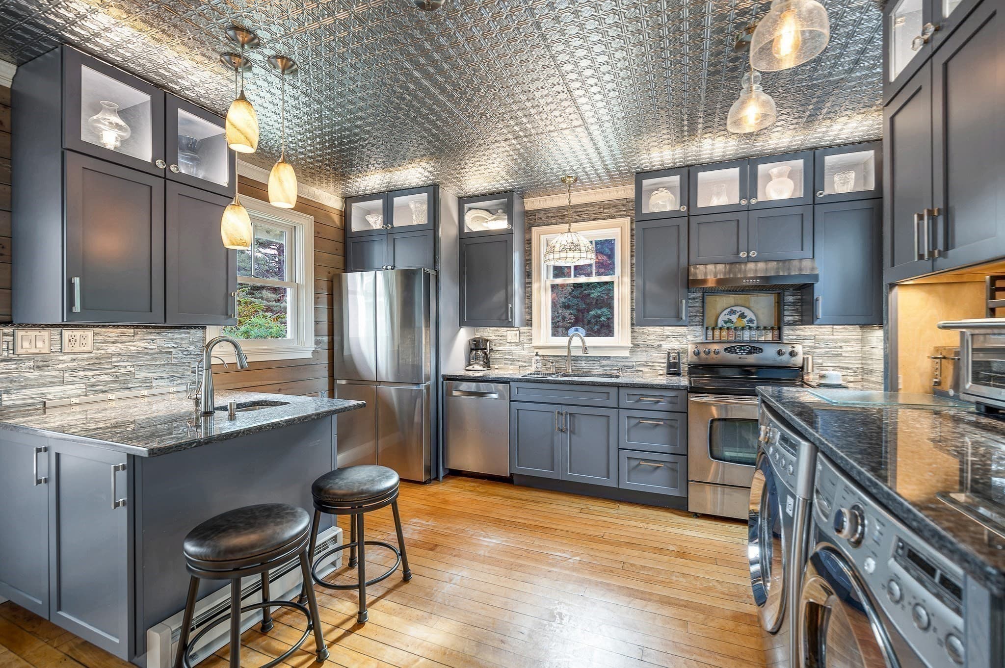 Single Family Residence at 316 Middlesex Ave, Wilmington MA 01887, photo 3 of 39