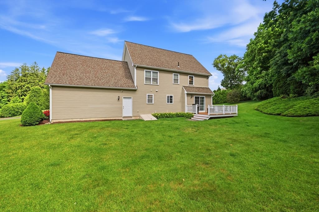 Single Family Residence at 4 N Hills Ln, Wilbraham MA 01095, photo 36 of 40