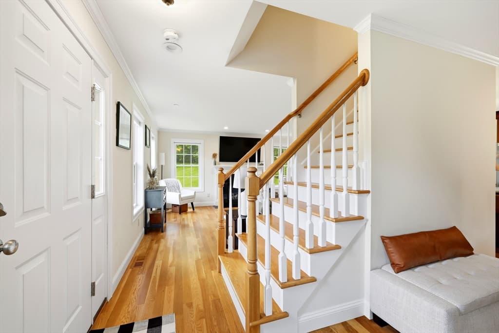 Single Family Residence at 4 N Hills Ln, Wilbraham MA 01095, photo 14 of 40