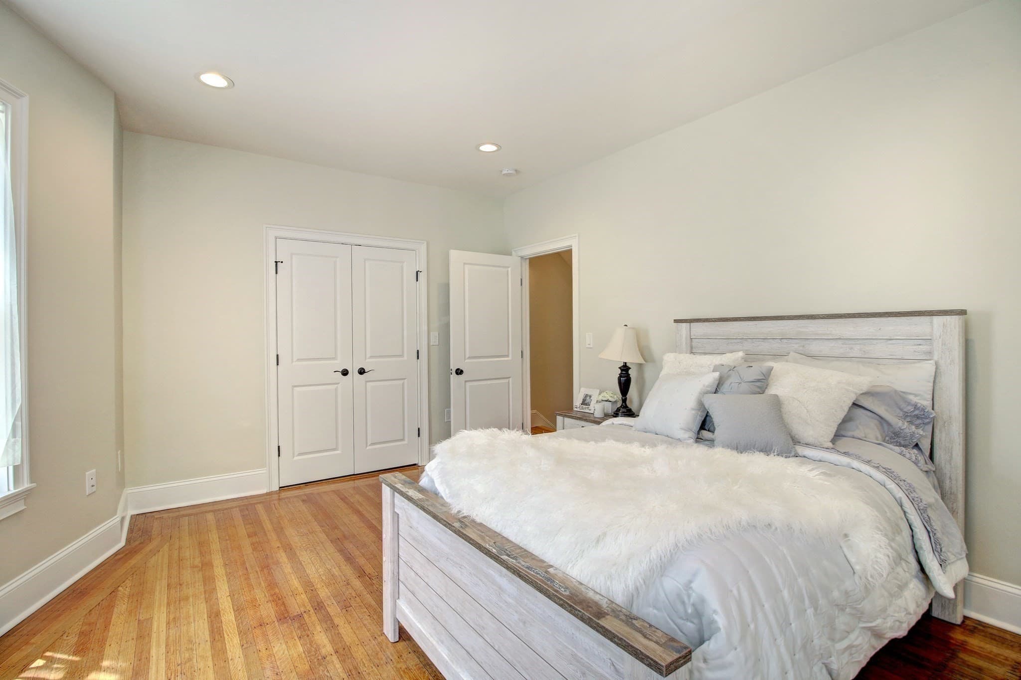 Single Family Residence at 287 Walnut Ave, Boston MA 02119, photo 20 of 36