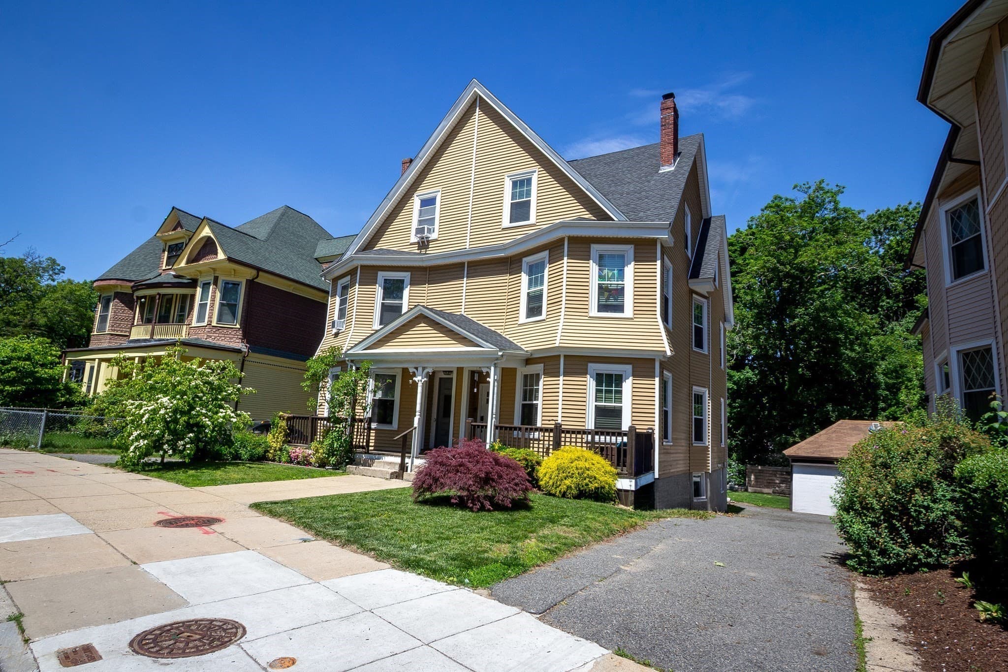 Single Family Residence at 287 Walnut Ave, Boston MA 02119, photo 31 of 36