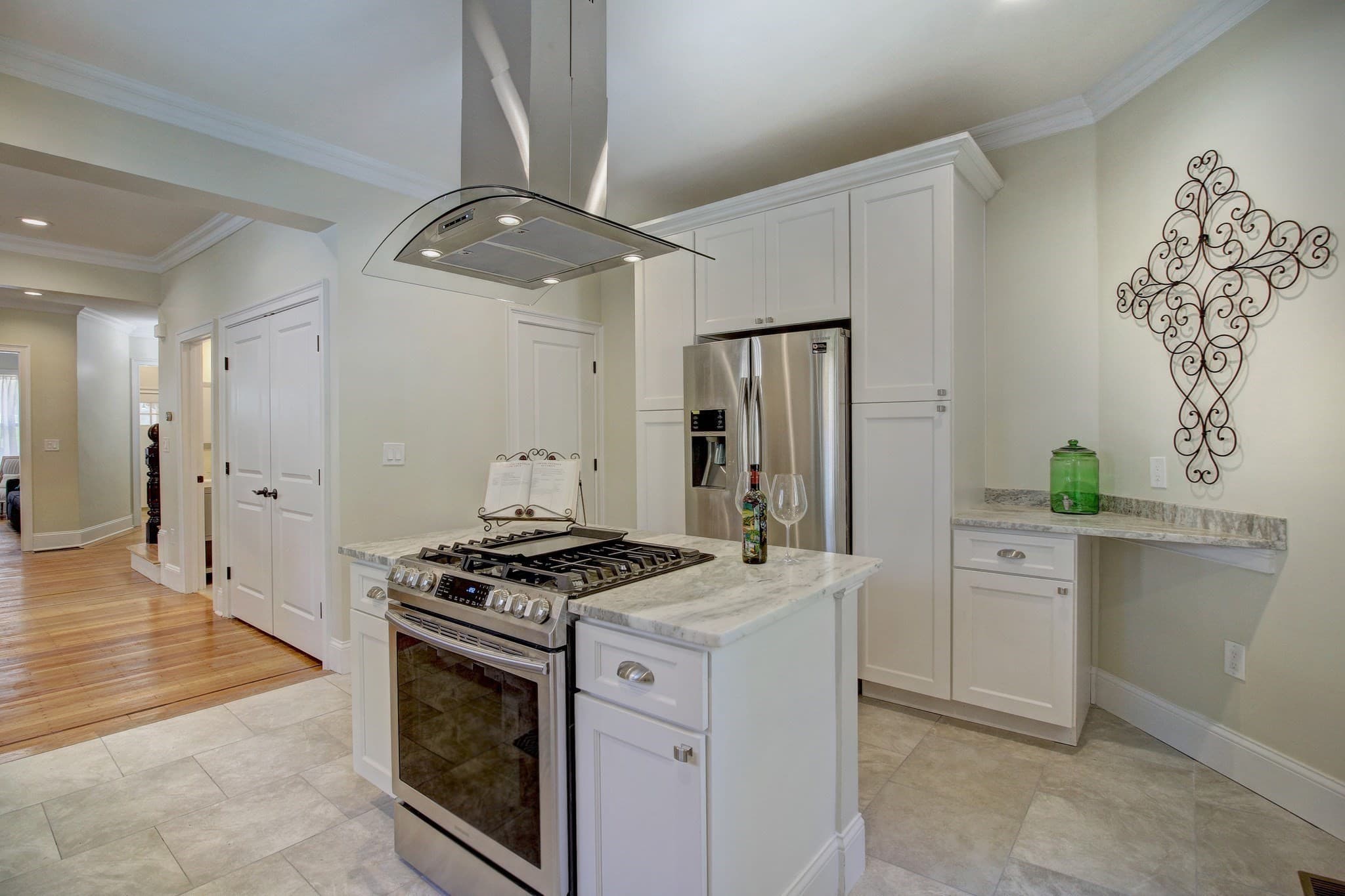 Single Family Residence at 287 Walnut Ave, Boston MA 02119, photo 4 of 36