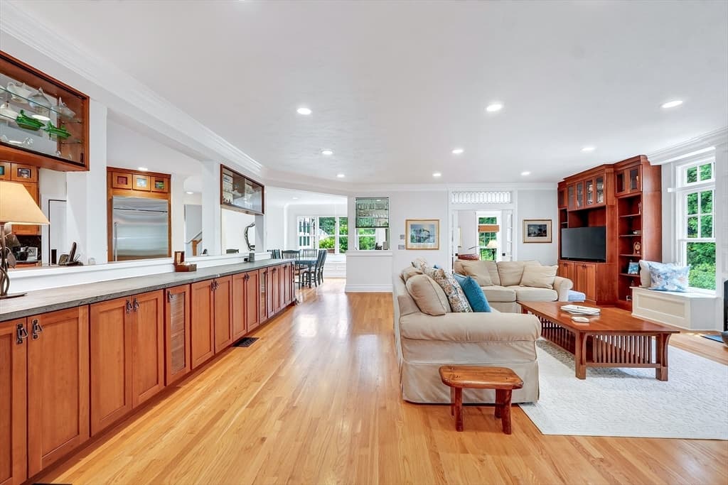 Single Family Residence at 10 Rockmeadow Road, Westwood MA 02090, Westwood, photo 5 of 38